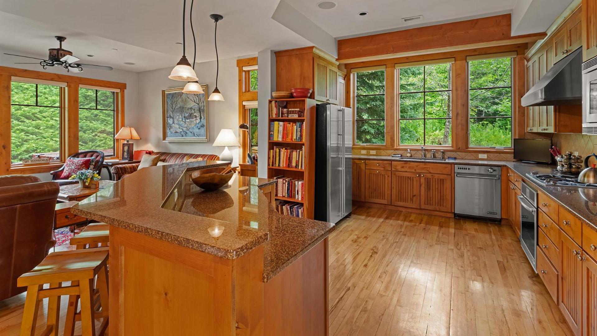 Ski In Ski Out 4 Bedroom Spruce Peak Lodge Luxury Mountain Cabin ストー エクステリア 写真